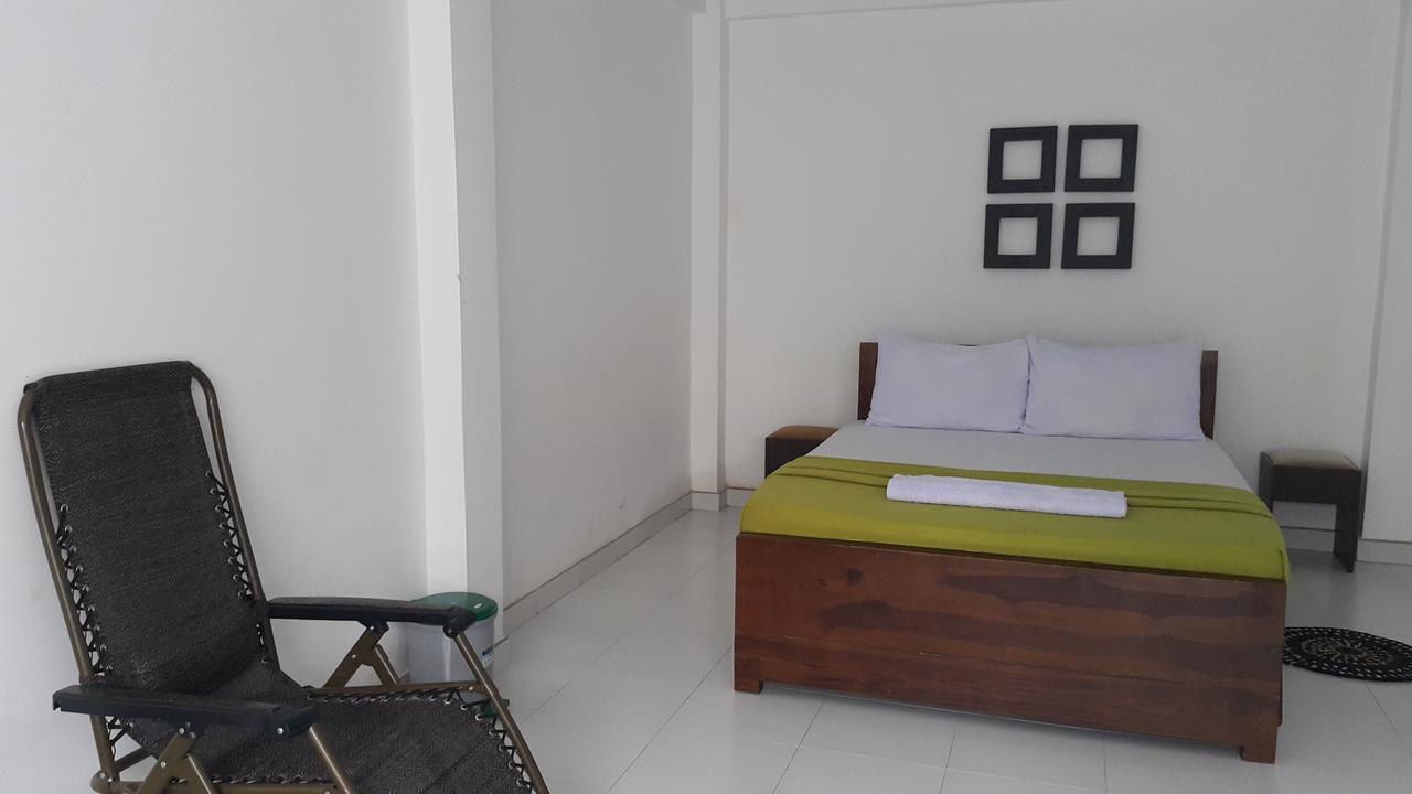 City Capital Hostel Анурадхапура Екстериор снимка