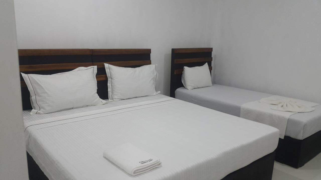 City Capital Hostel Анурадхапура Екстериор снимка